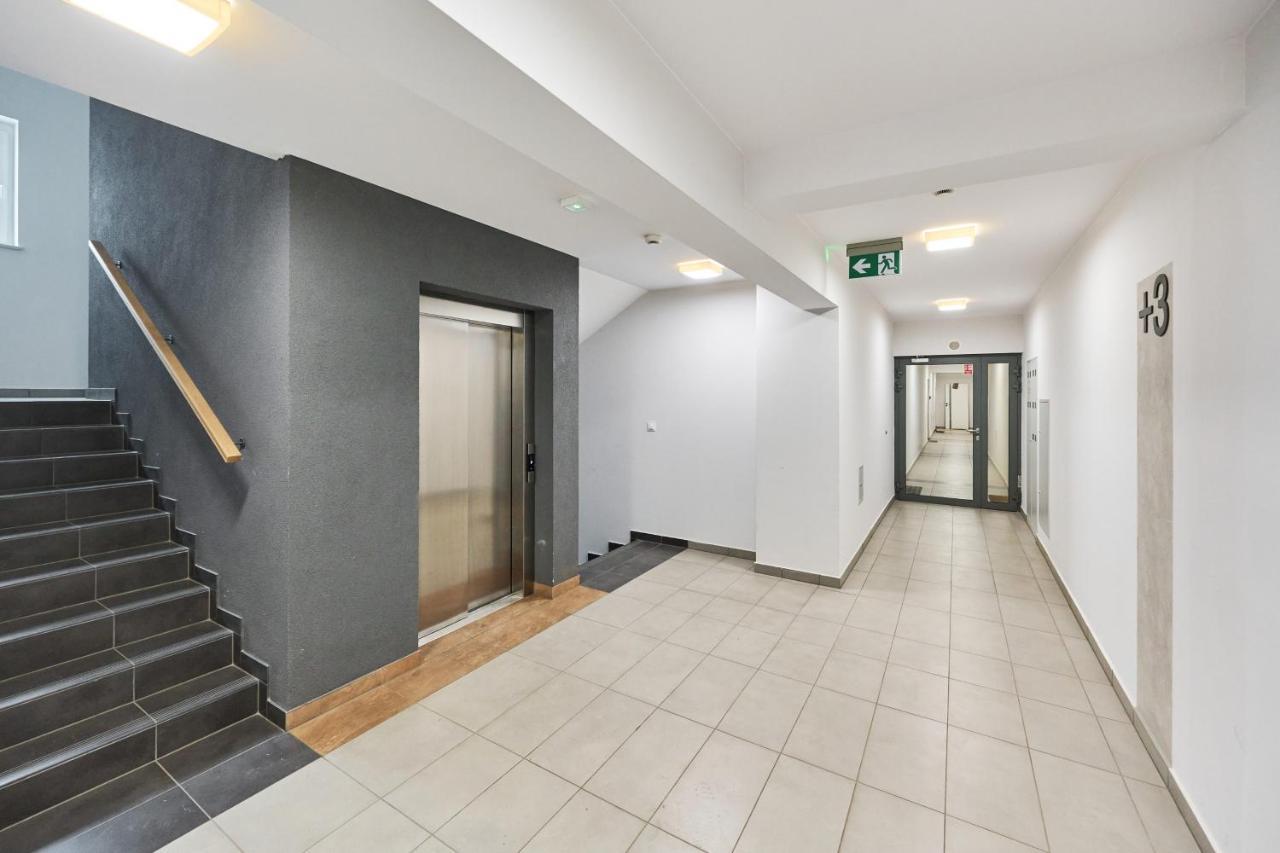 Wroclaw Rose Apartments By Noclegi Renters Buitenkant foto
