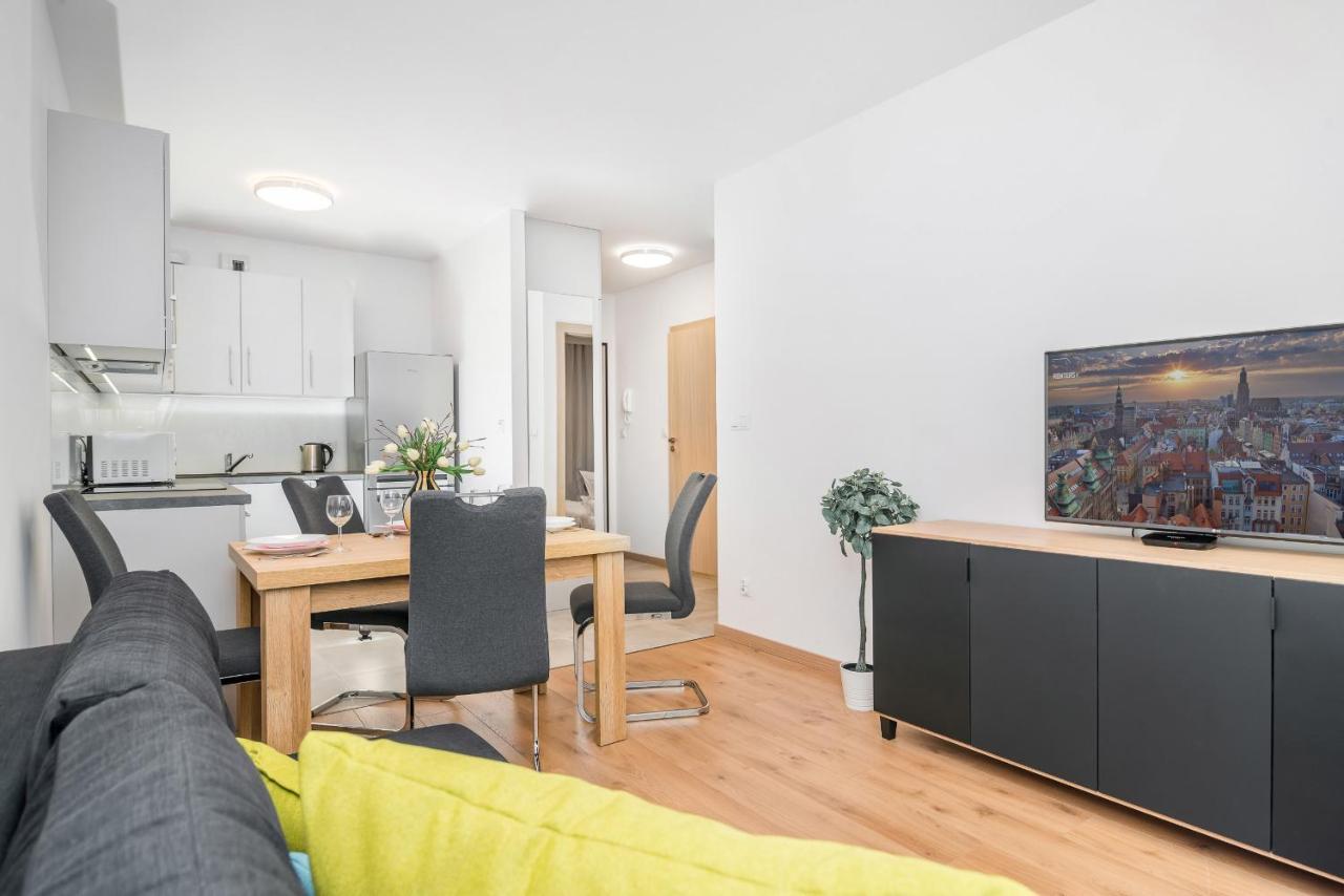 Wroclaw Rose Apartments By Noclegi Renters Buitenkant foto